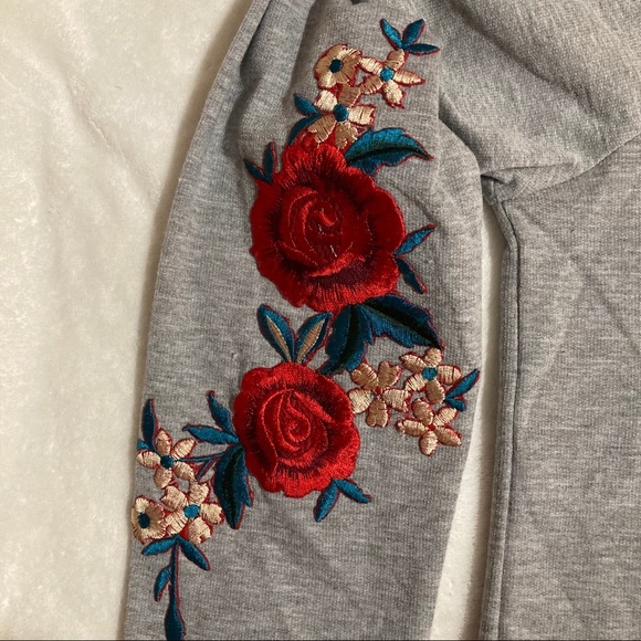 Como Vintage Boho Floral Embroidery Sweatshirt - Picture 4 of 7